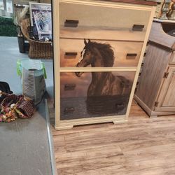  dresser