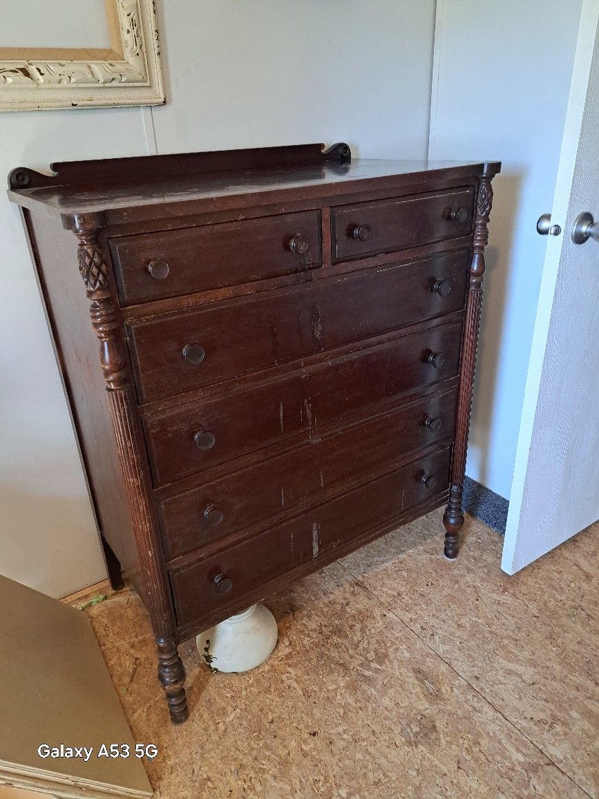 ANTIQUE 4 POSTER BED
