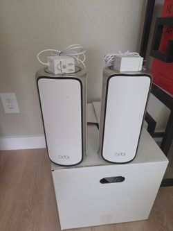 2 Orbi 970 satellites