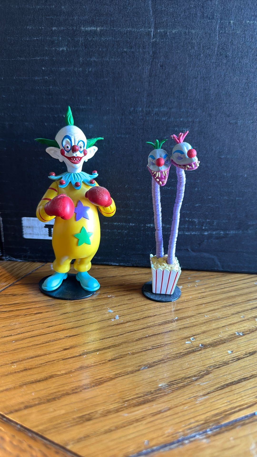 Killer Klowns Neca