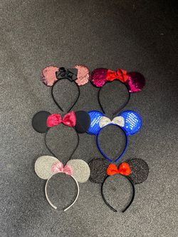 Minnie Mouse ear headband