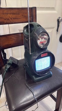 Coleman Lantern TV camping / RV / ready