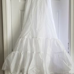 Mermaid/Trumpet Fit & Flare Bridal Gown Slip With Tulle - Size 6