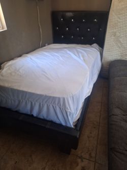 Twin bed
