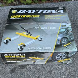 DAYTONA 1300 lb. Capacity Self-Loading Positioning Wheel Dolly