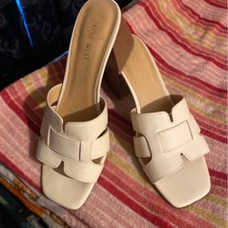 Beige Heels 8.5