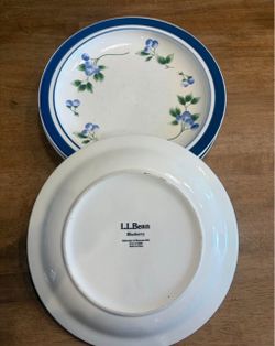 L.L.Bean Blueberry Dinner Plates – Set of 4 – Discontinued