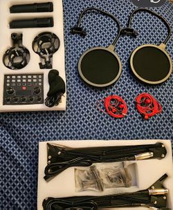 🎙️ Dual Mic Podcast Bundle – $275 OBO 🎙️
