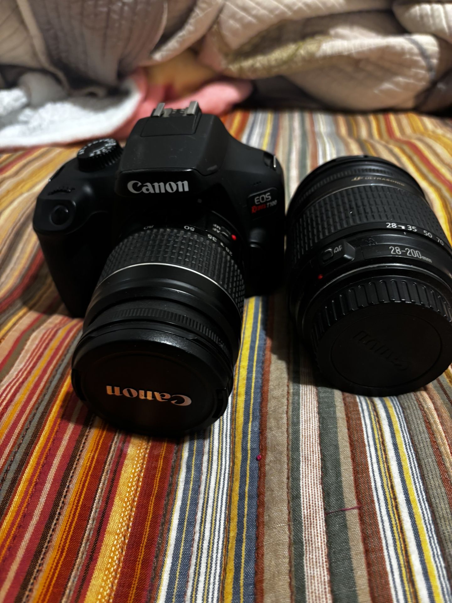 canon t100 camera