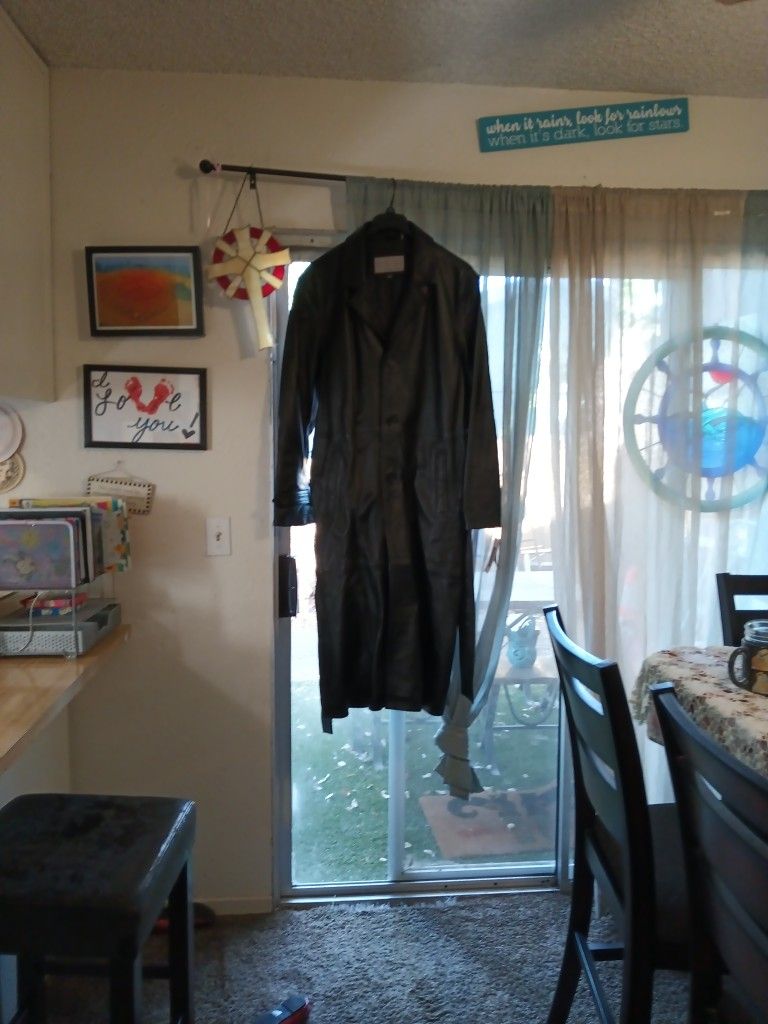 NEW MENS LEATHER JACKET