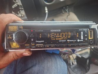 STEREO KENWOOD CD AUX USB BLUETOOTH PANDORA CAMBIA DE DIFERENTES COLORES GOOD CONDICIÓN ABLO ESPAÑOL