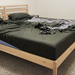 Bed (+matress optional)