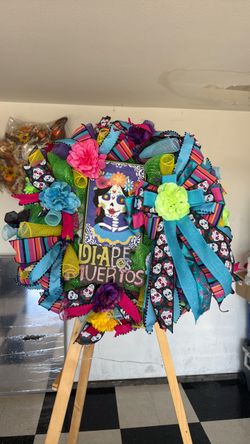 Día de los mirrors wreath