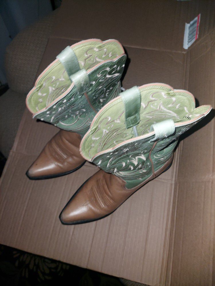 Ariat Women's Boots Shoes Size 10