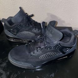 Jordan 4s Black Cat New