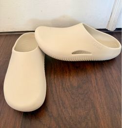 Crocs shoes- unisex