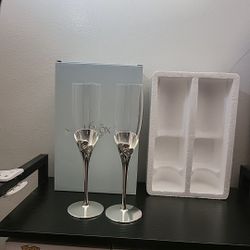 NIB Lenox True Love Toasting Champagne Flutes Pair (2 Piece Set) Silverplate