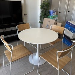 IKEA DOCKSTA Round White Table 40 1/2 “ + Four Dining Chairs