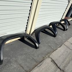 Fender, flares