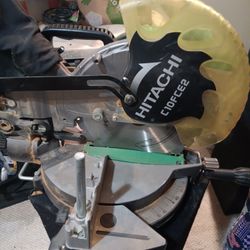 HITACHI 10 INCH MITTERSAW ..