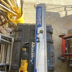 Fluorescent Workshop Light