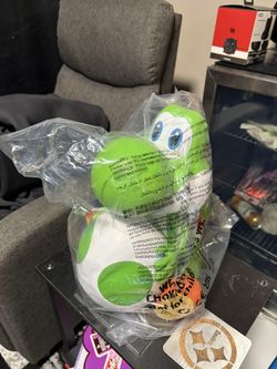 Yoshi Popcorn Bucket