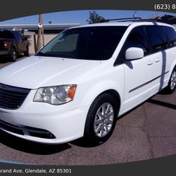 2014 Chrysler Town & Country Touring