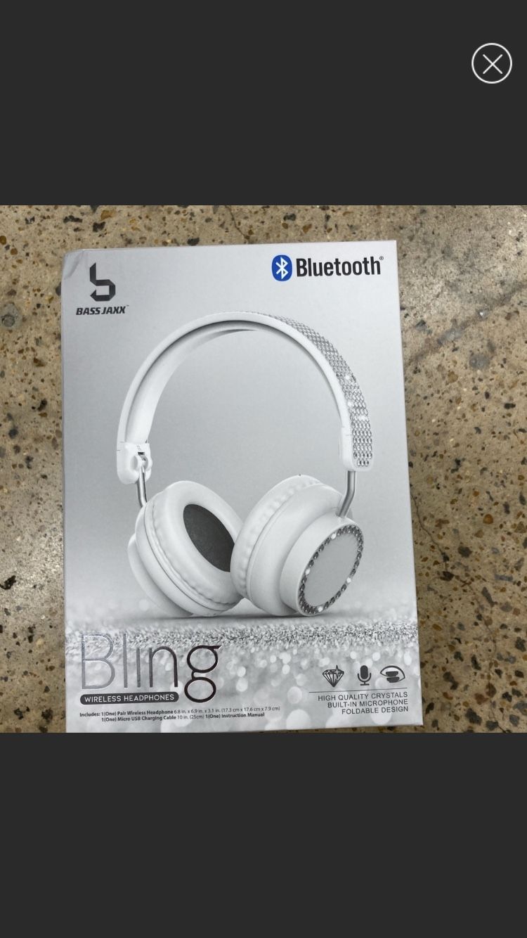NWT Bling Bluetooth Wireless headphones with built-in microphone