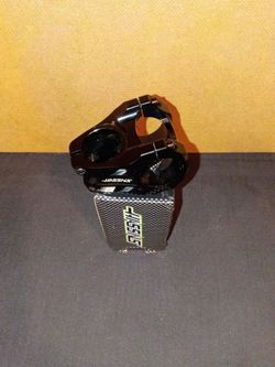 Hassns Alloy bike stem.