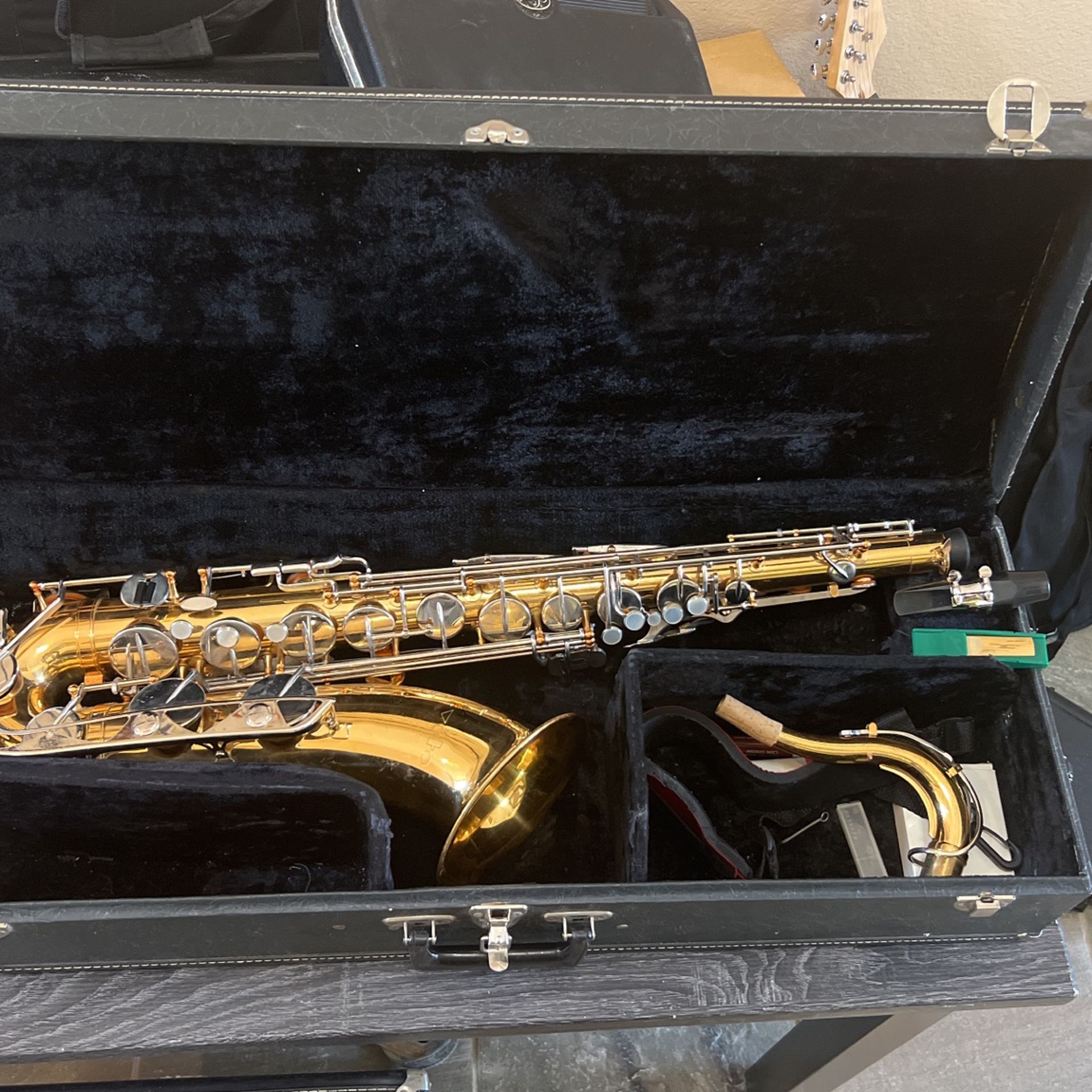 Vito Tenor Saxophone, Made In Japan
