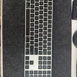 Space Grey Magic Keyboard W/ Touch ID