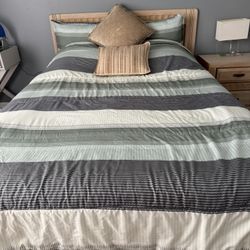 Queen Size Bedroom Set