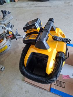 DeWalt shop vac/5ah battery