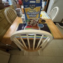 Dining Table + 4 Chairs