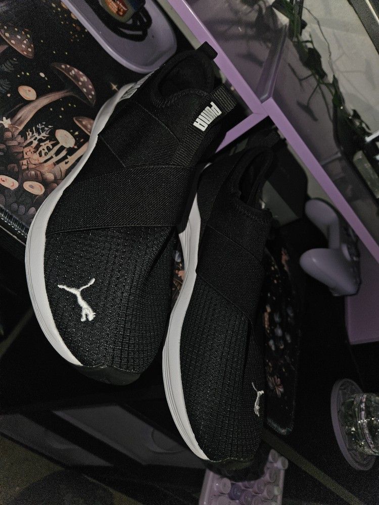 Puma Shoes Size 4 Boys