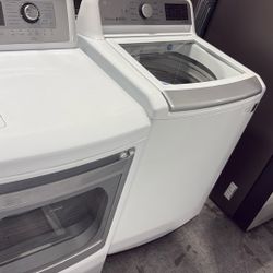 LG Topload Washer Gas Dryer Set