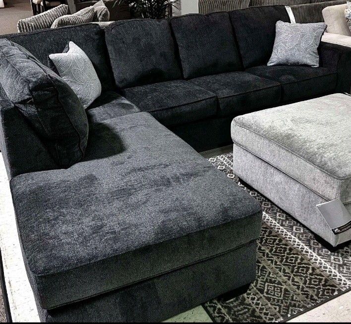 Altari 2 Piece Sectional &&& Brand New Couch