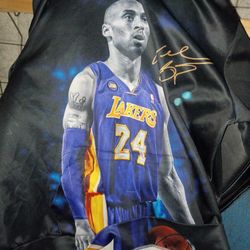 Kobe Bryant Hoodie Size Medium 