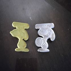 2 Vintage Snoopy Peanuts Characters Cookie Cutters 