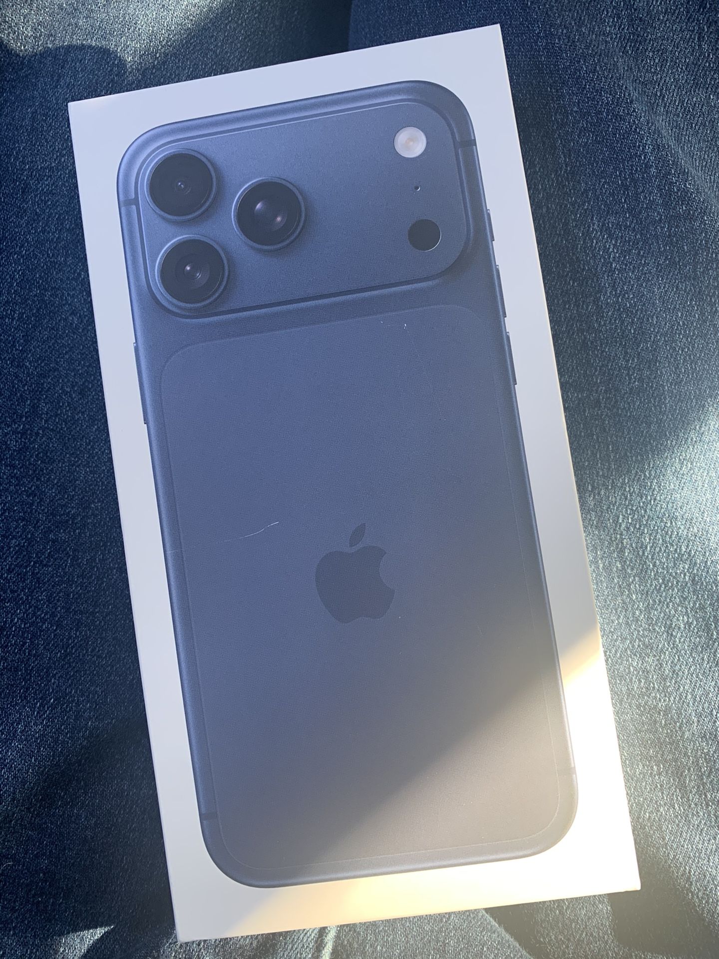 Apple iPhone 17 pro max blue Unlocked Any Carrier
