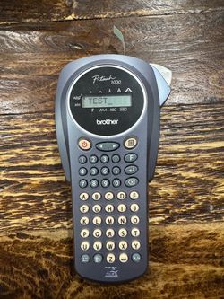 Brother P-Touch 1000 Label Maker
