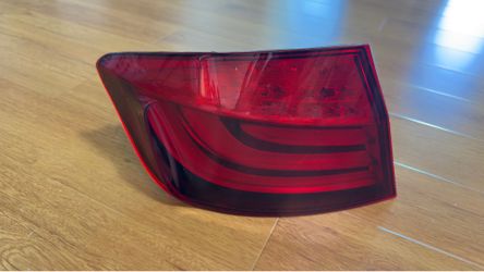 2014-2016 BMW F10 5 Series Driver Side LH Outer Tail Light - OEM - US Auto