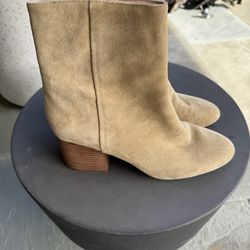 🔥 Flash Sale! J.Crew Leather Boots + Sanuk Boots (2 Pairs) – $45 for BOTH