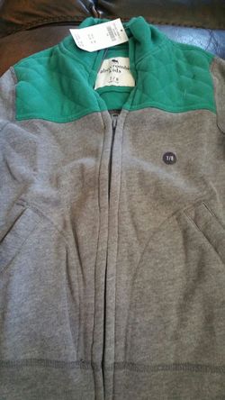 Brand new boys 7/8 sweater