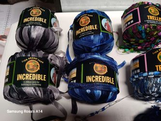 Ribbon yarn