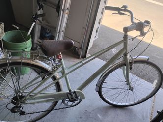 Schwinn 7 speed city bike