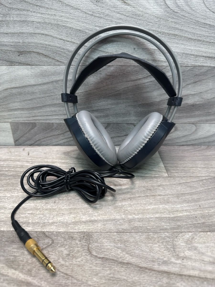 A1 Hawk - AKG Headphones K77 Perception (A1D024914)