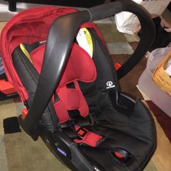 Britax B-safe  Car Seat