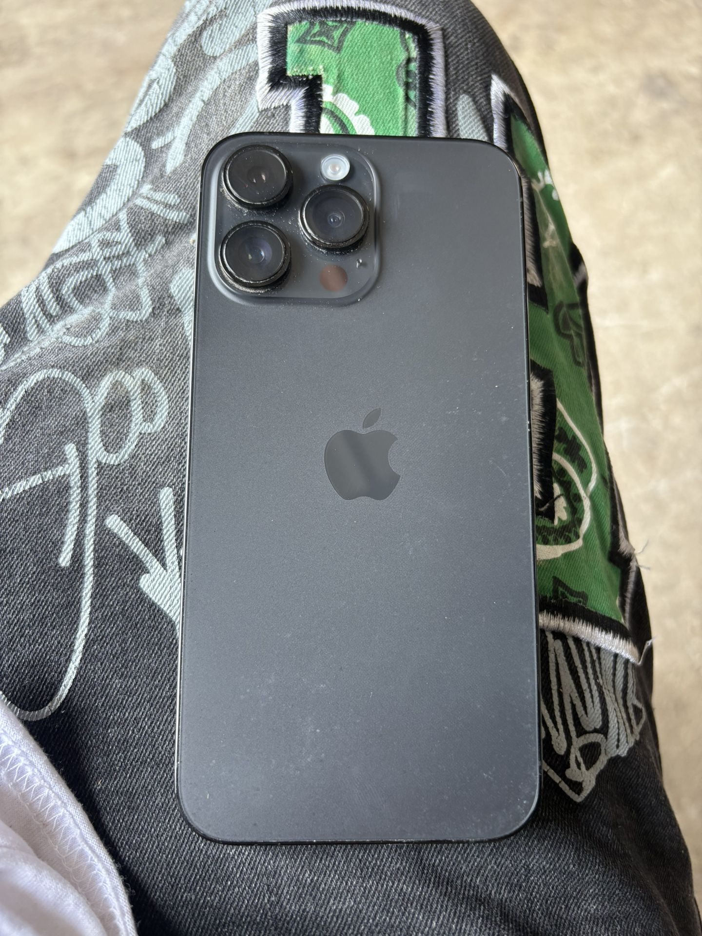 iPhone 14 Pro Max