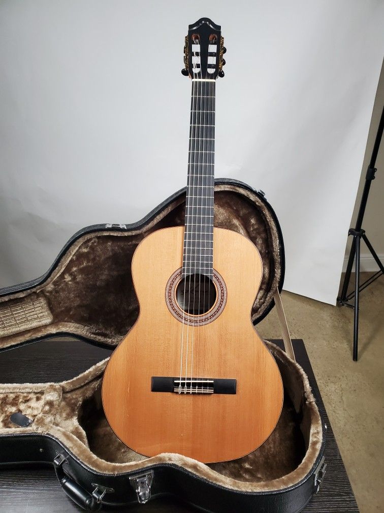 Kremona Classical Nylon String Guitar